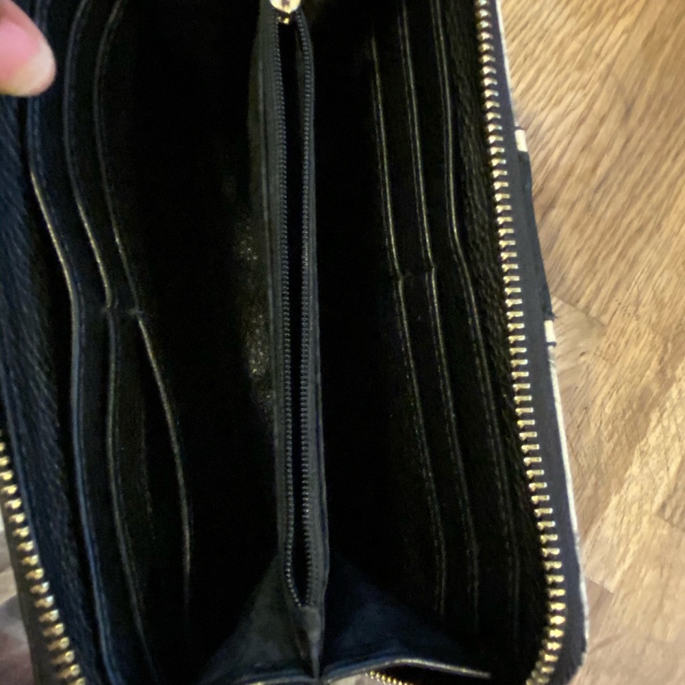 Charming Charlie Wallet - Picture 6 of 7